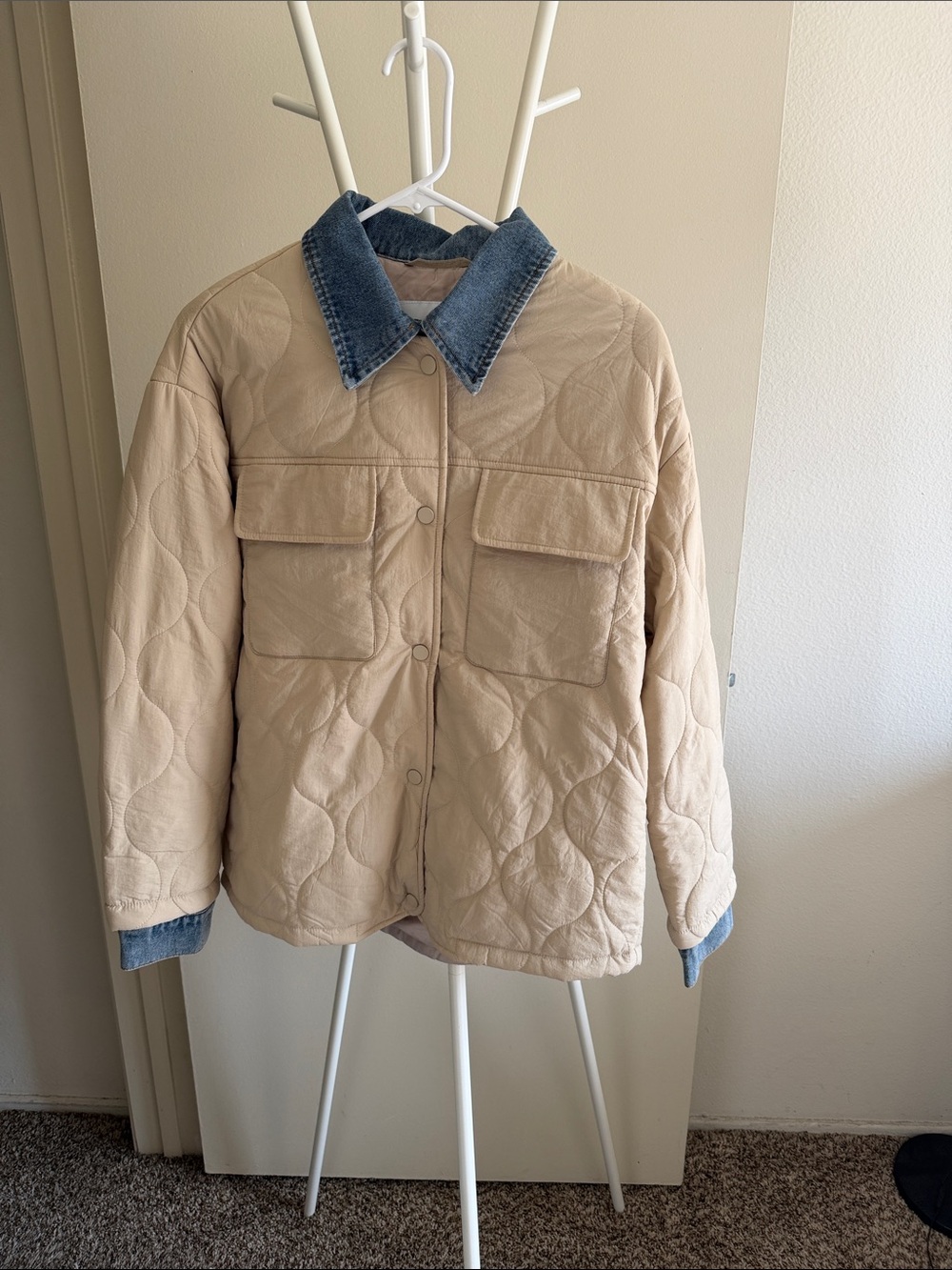 Denim-Trim Quilted Beige Jacket